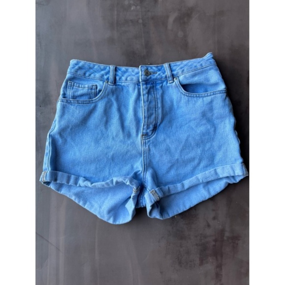 Melville Brandy Melville Womens Size 29 High Rise Cuffed Denim Shorts Light Wash